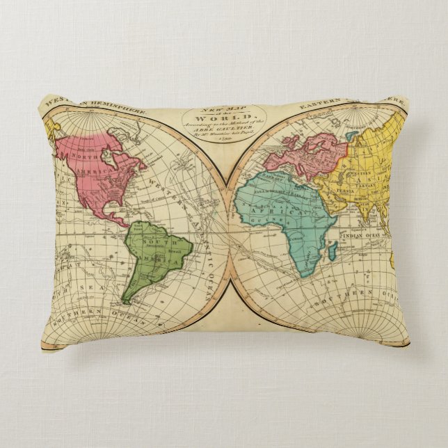 World 3 decorative pillow (Front)