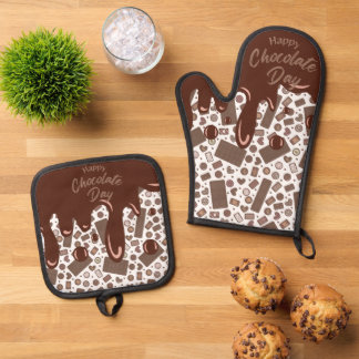 World Happy Chocolate Day  Oven Mitt & Pot Holder Set