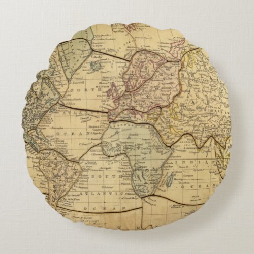 World map on Mercators Projection Round Pillow