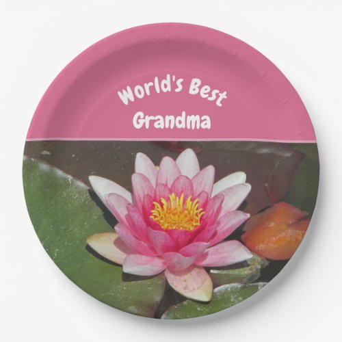 Worlds Best Grandma Vivid Pink Water Lily Flower Paper Plates