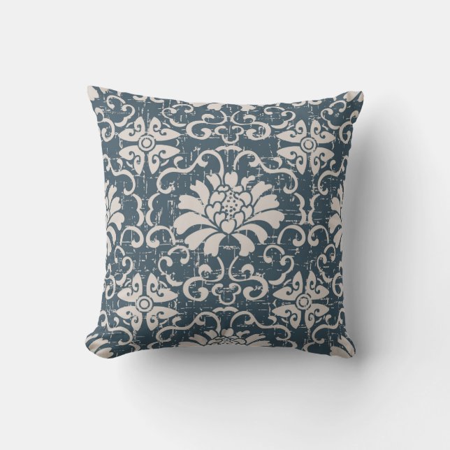 Worn out antique seamless background botanic spira throw pillow (Front)