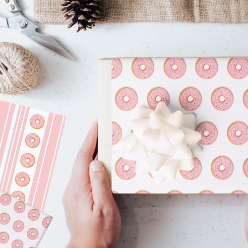 Wrapping paper sheets Pink Donuts design