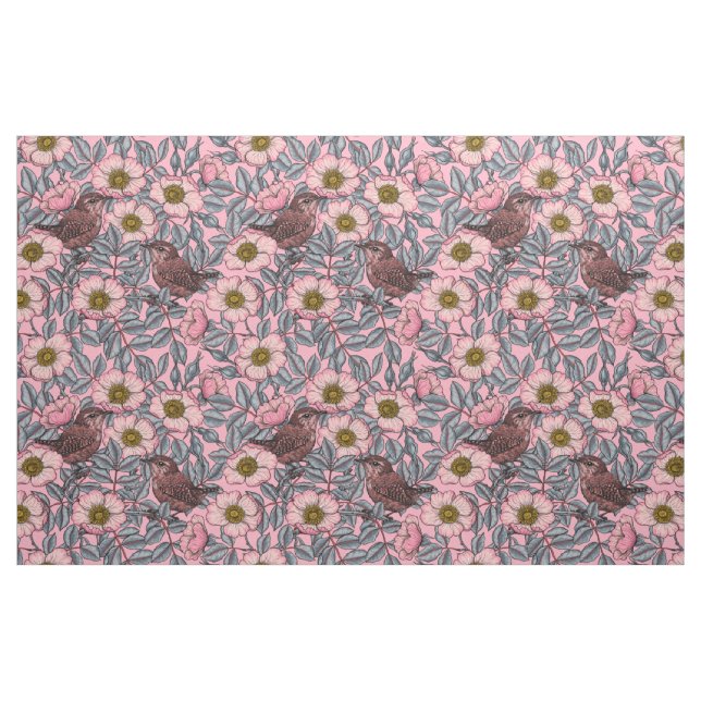 Wrens in the roses fabric (Fat Quarter)