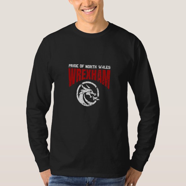 Wrexham North Wales flag Welsh dragon fire Cymru a T-Shirt (Front)