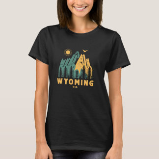 Wyoming Mountains USA Hiking Outdoors Vintage T-Shirt