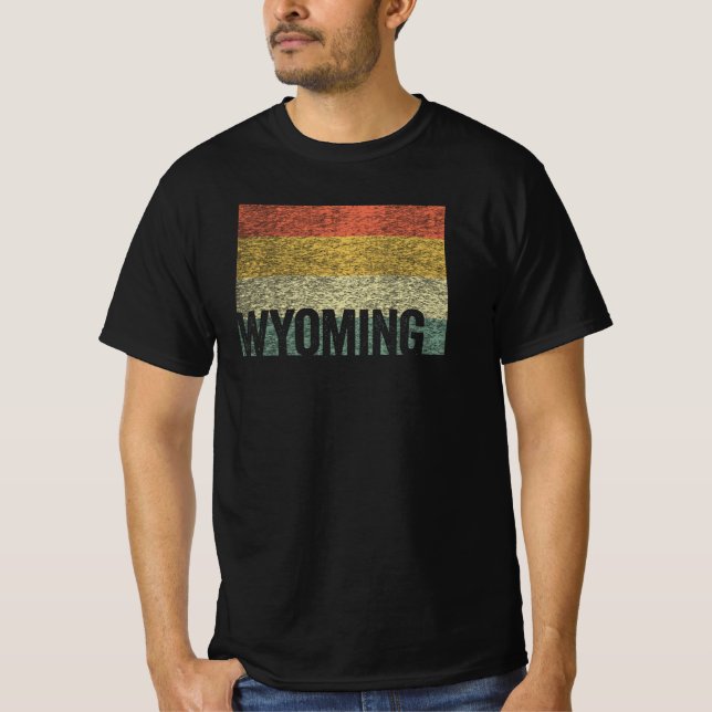 Wyoming Vintage Retro Sunset Distressed Map T-Shirt (Front)