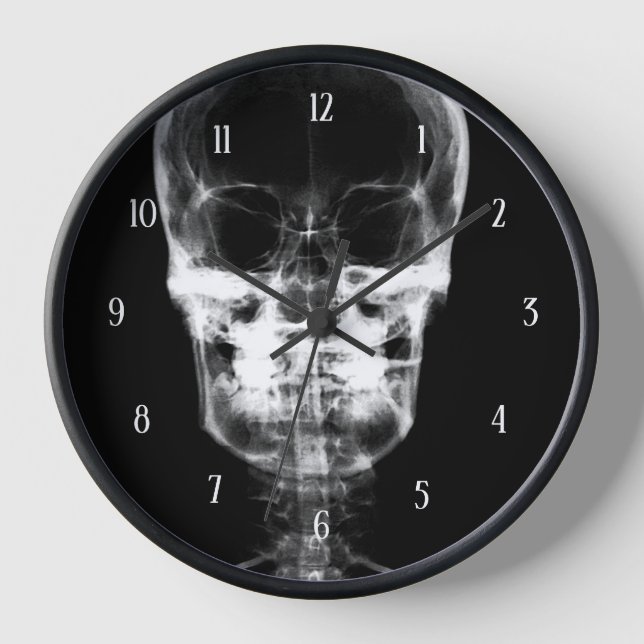 X-Ray Skull - B&W Clock (Front)