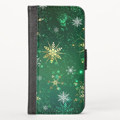 Xmas Golden Snowflakes on Green Background iPhone XS Wallet Case