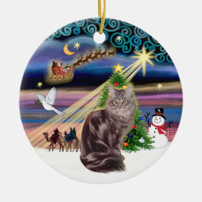 Xmas Magic - Maine Coon cat 10 Ceramic Ornament (Front)
