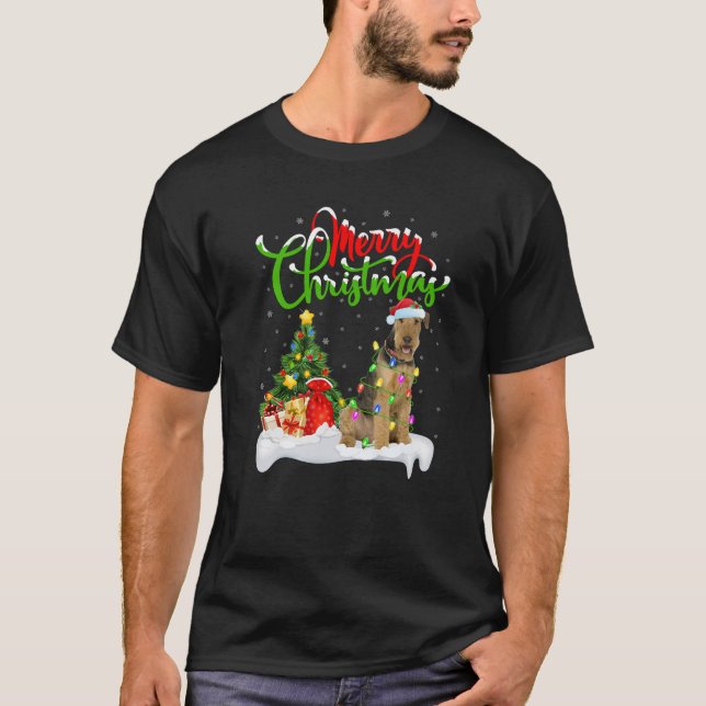 Xmas Tree Lights Santa Hat Airedale Terrier Dog Ch T-Shirt (Front)