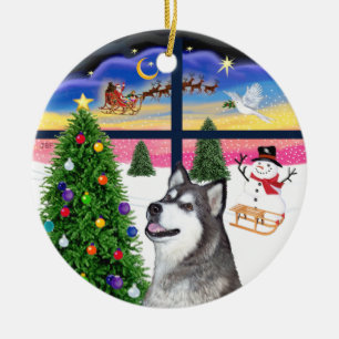 Xmas Window - Alaskan Malamute Ceramic Ornament