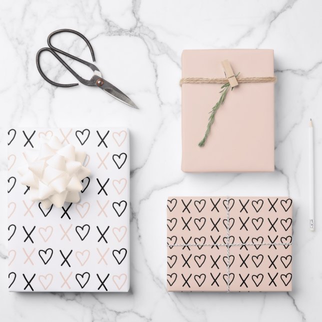 Xo Valentines Hearts Pattern Wrapping Paper Sheets (Front)