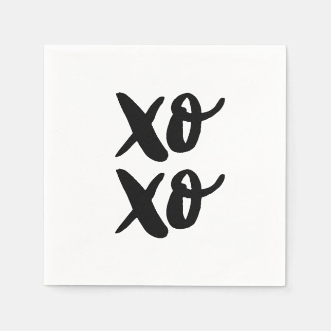 XO XO. Valentines day hugs and kisses. Black Napkins (Front)