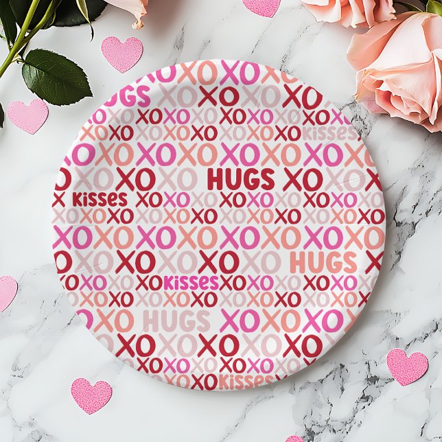 XOXO Hugs and Kisses Pink and Red Galentine Party Paper Plates (XOXO Hugs and Kisses Pink and Red Galentine Party Paper Plates)