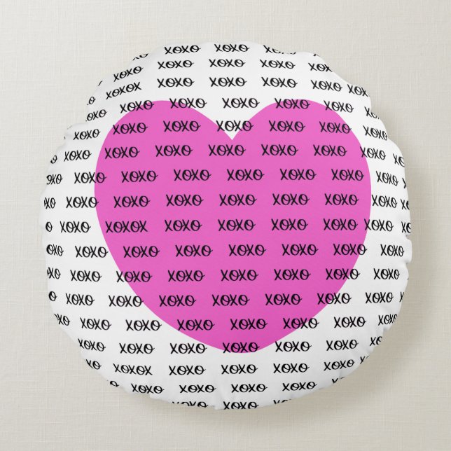 XOXO Pink Heart Round Pillow (Front)
