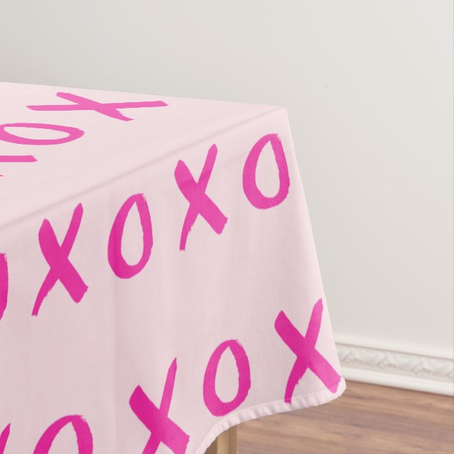 XOXO pink Valentine's day Tablecloth (In Situ)