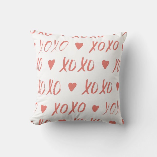 XOXO THROW PILLOW (Front)