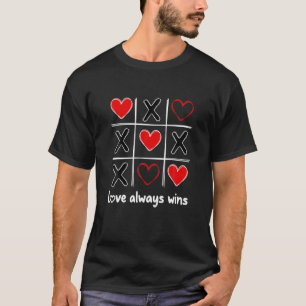 XOXO Tic Tac Toe Valentines Day Funny Couples Men T-Shirt