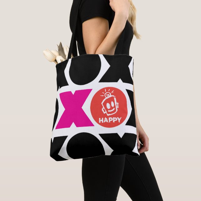 XOXO Tote (Close Up)