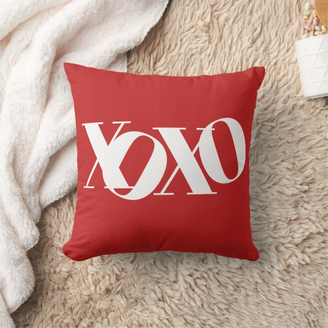 XOXO typography  Throw Pillow (Blanket)