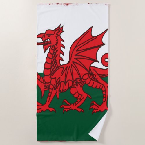 Y Ddraig Goch Grunge Welsh Flag Beach Towel