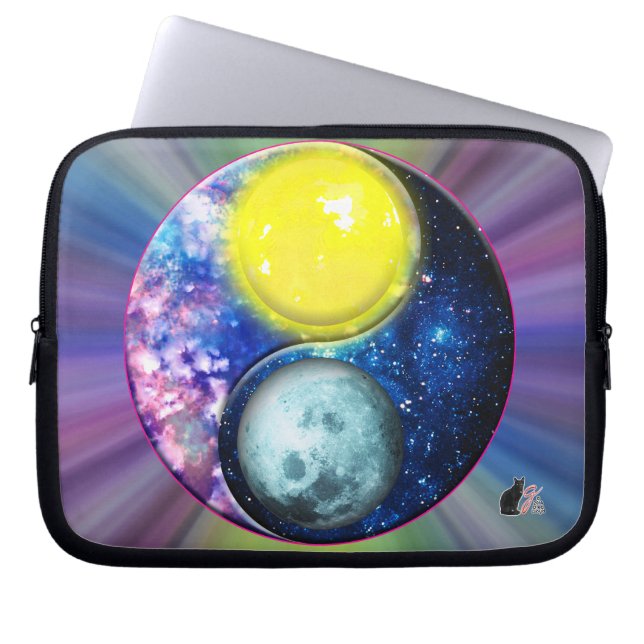 Yang-Yin / Sun-Moon Laptop Sleeve (Front)