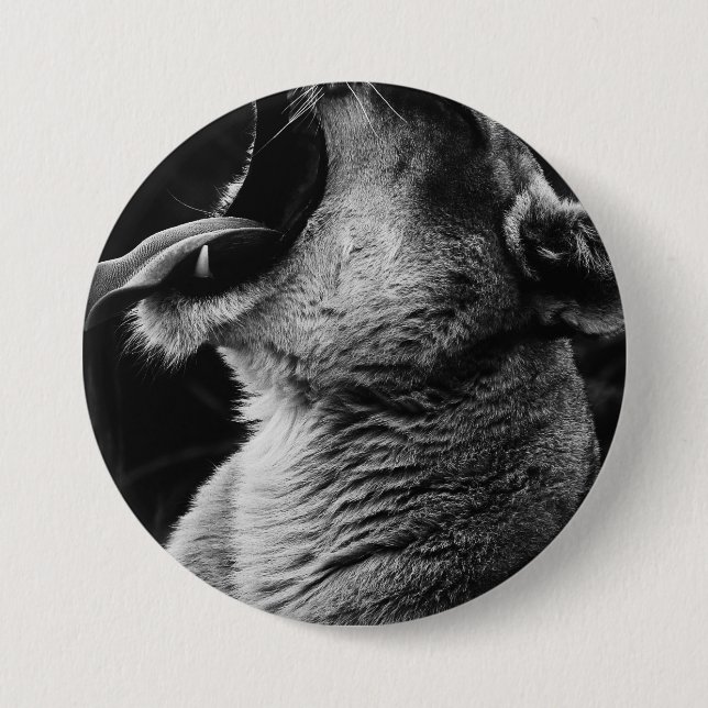 yawning lion button (Front)