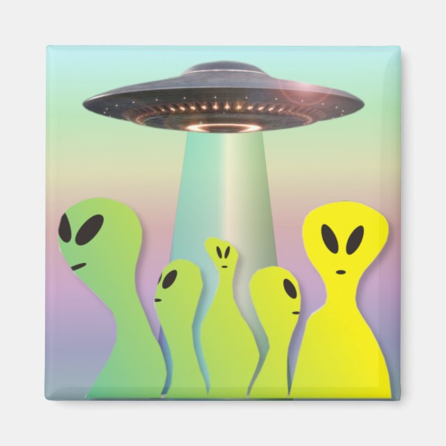 Yellow and green Friendly Aliens Magnet (Front)