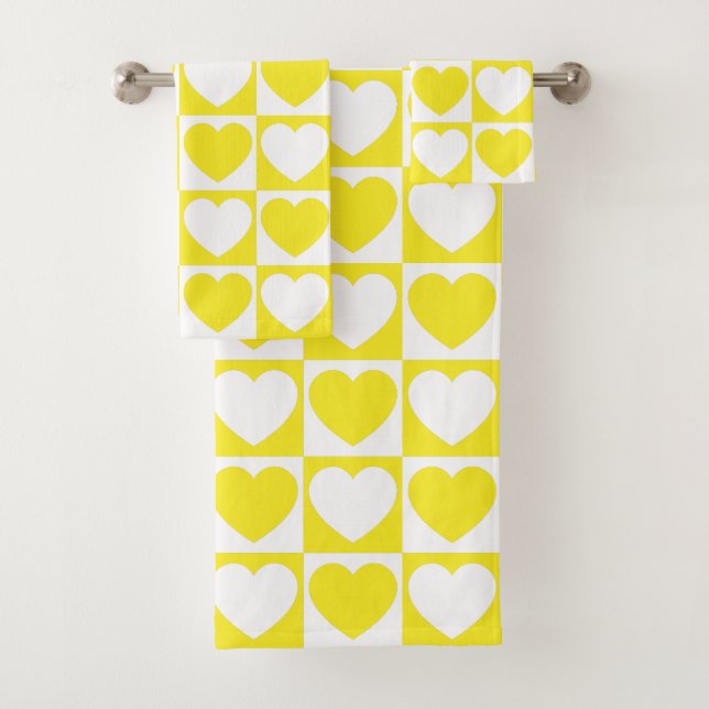 Yellow and White Checkered Pattern With Hearts Bath Towel Set (Insitu)