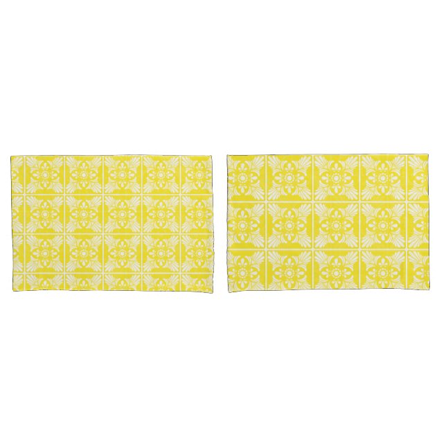 Yellow and White Mediterranean Tile Patterned Pillow Case (Front-Set)