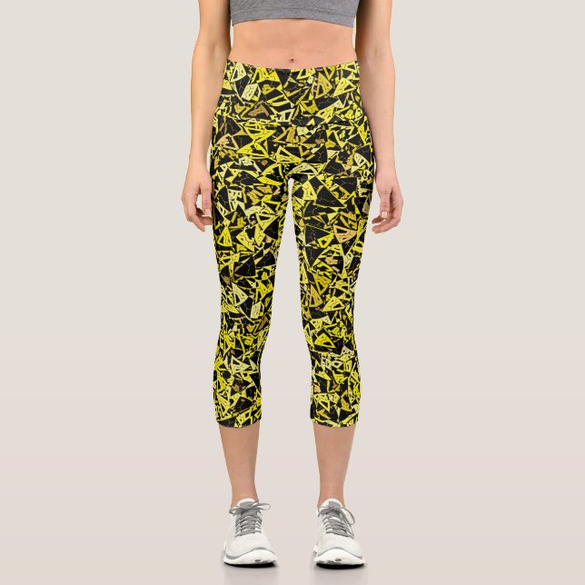 Yellow Black Triangle Pattern Capri Leggings (Front)