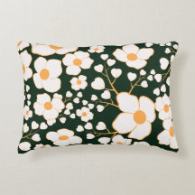 Yellow Centered White Flowers & Green Background