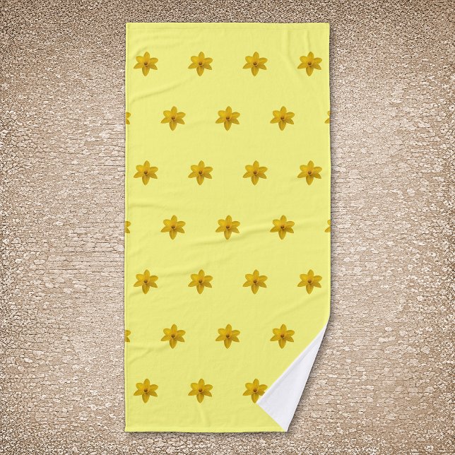 Yellow Daffodil Flower Seamless Pattern on Bath Towel (Yellow Daffodil flower seamless pattern on bath towel.)