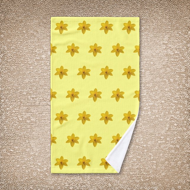 Yellow Daffodil Flower Seamless Pattern on Hand Towel (Yellow Daffodil flower seamless pattern on hand towel)