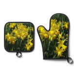 Yellow Daffodils I Cheery Spring Flowers Oven Mitt & Pot Holder Set