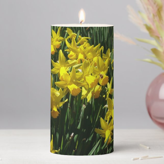 Yellow Daffodils I Cheery Spring Flowers Pillar Candle (In Situ)