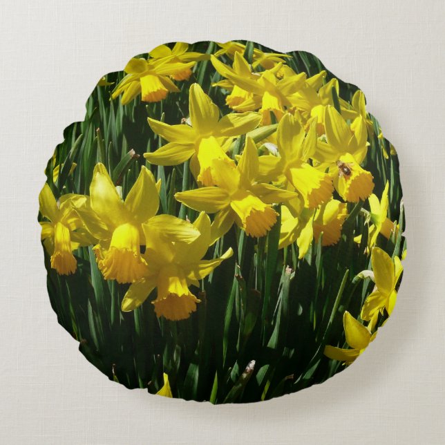 Yellow Daffodils I Cheery Spring Flowers Round Pillow (Front)