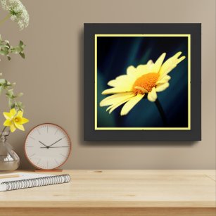 Yellow Daisy Flower Close Up Framed Framed Art