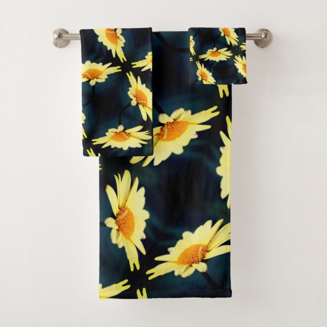Yellow Daisy Flower Close Up Pattern  Bath Towel Set (Insitu)