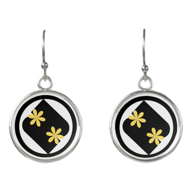 Yellow Daisy Flower Drop Earrings (Front)