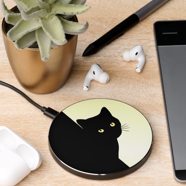 Yellow Eyed Black Cat Wireless Charger (Desk 2)