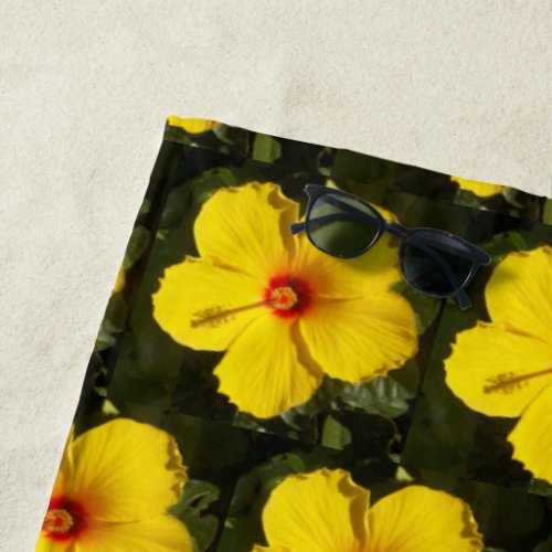 Yellow Hibiscus Flower Pattern Beach Towel ZSSPG