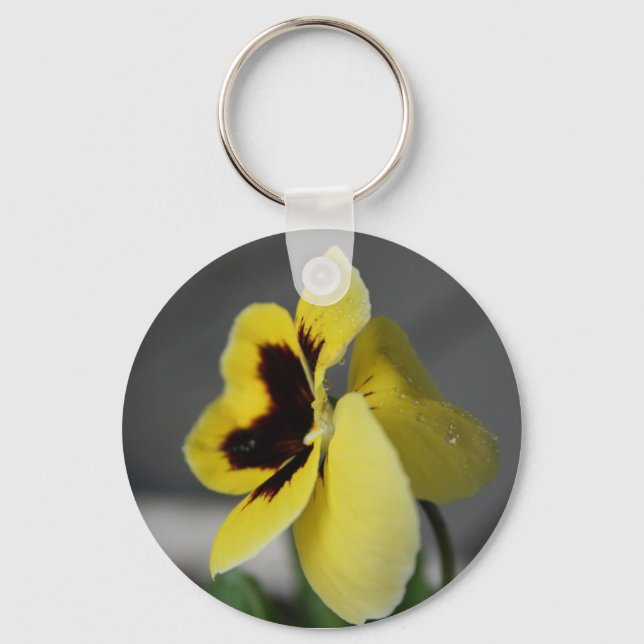 Yellow pansy keychain (Front)