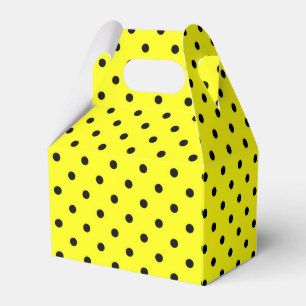 Yellow polka dot favor boxes