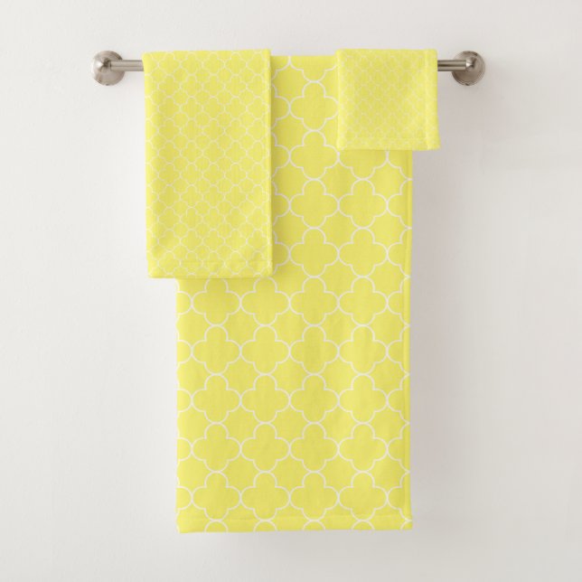 Yellow Quatrefoil Bath Towel Set (Insitu)