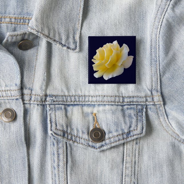 Yellow rose petals button (In Situ)
