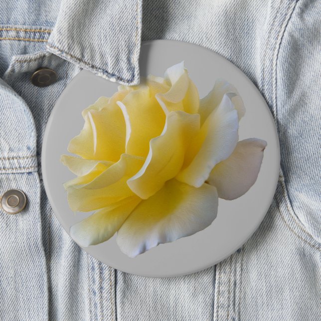 Yellow rose petals button (In Situ)