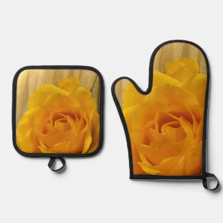 Yellow Rose Petals Oven Mitt and Pot Holder Set