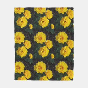 YELLOW ROSES fleece Blanket