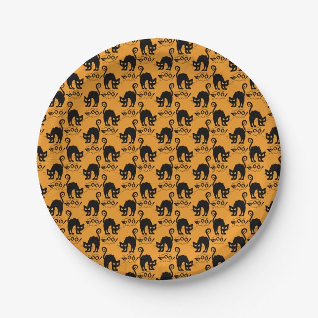 Yellow scared cat pattern paper plates (Front)